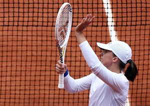 Godzina meczu Igi Świątek i Markety Vondrousovej w ćwierćfinale Roland Garros została potwierdzona!