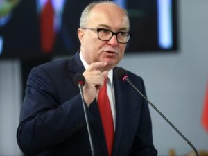 Poseł PiS ostrzega przed groźbami związanych ze zmianą definicji gwałtu. Czarzasty: To po prostu przerażające.