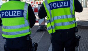 Wypadek w Pasawie: samochód potrącił pieszych, są osoby ranne
