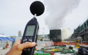 Spółki notowane na giełdzie kontrolują hałas i podejmują działania na rzecz jego redukcji