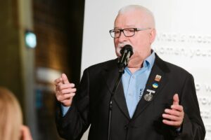 Lech Wałęsa szczerze o swoich zmaganiach ze zdrowiem: "Wykryto u mnie nowotwór pęcherza"