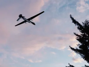 Unia Europejska planuje "ścianę dronów" na wschodniej granicy? Kolejny dron odkryty na Łotwie