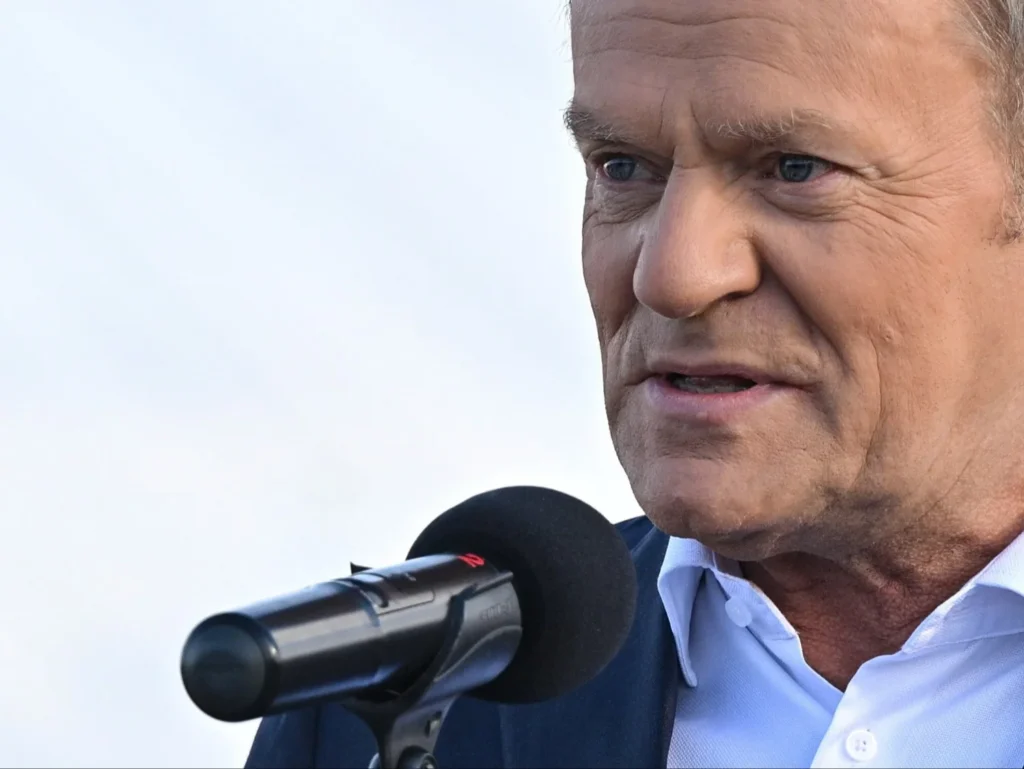 Notowania rządu idą w górę, lecz Tusk wciąż ma istotne powody do niepokoju