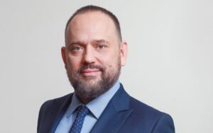 Negocjacje na najwyższą stawkę: kluczowe strategie osiągania porozumienia