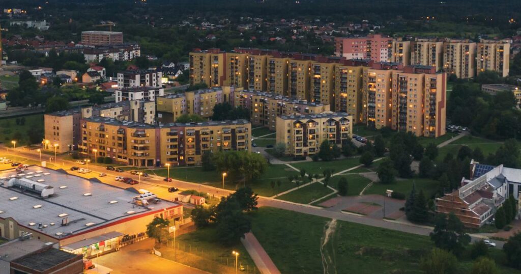 Zdecydowana większość deweloperów nie przewiduje wkrótce zmian cen mieszkań