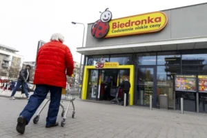 Wykryliśmy nieprawidłowość w systemie kaucyjnym. Biedronka ujawnia, kto ponosi odpowiedzialność