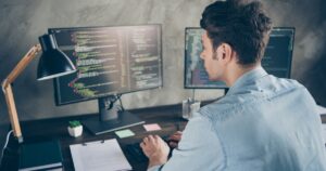 Zaawansowany kurs Linuxa: Konfiguracja serwera DHCP i NAT, część 7