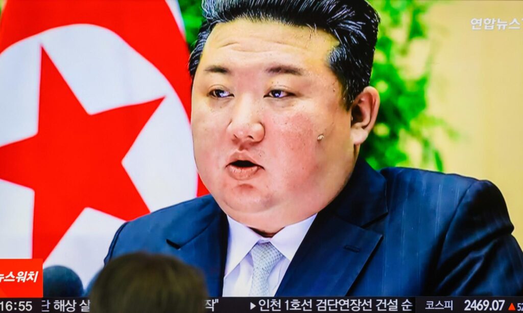 Skutki ataku na Wenezuelę: Korea Północna przeprowadza testy broni hipersonicznej